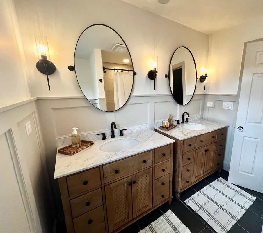 Modern bathroom design by BMAC